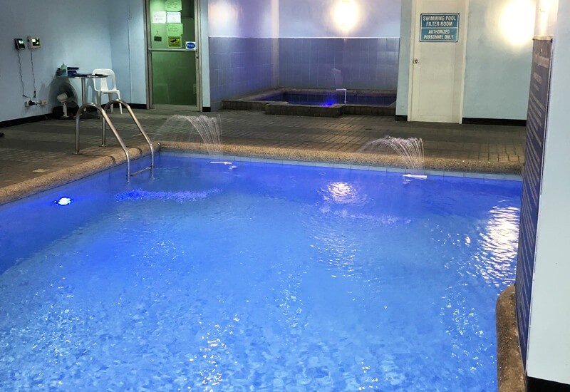 swimming-pool-3_1954799524